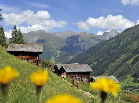 Marmotta Di Montagne Apartment *